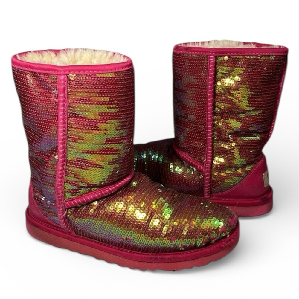 UGG Sparkles Classic Short Boots in Roseclay Pink Shearling Sequins 1003154